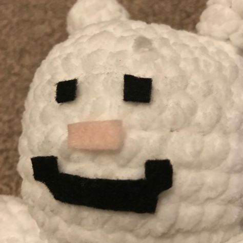 Hes such a little man Dsmp Crochet, Crocheting Ideas, Never Gonna, Crochet Stuff, Minecraft, Amigurumi, Comics, Knitting, Crochet