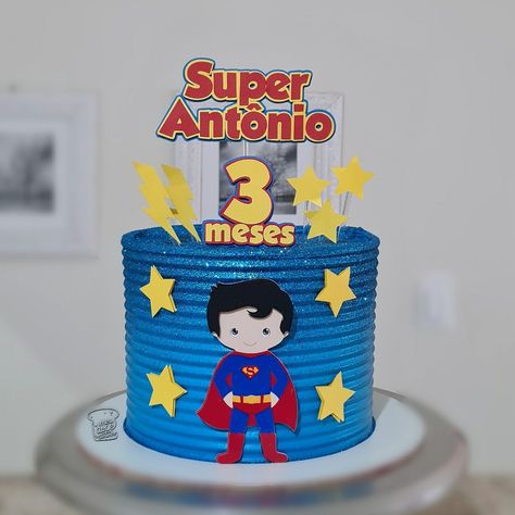 Bolo Mesversário tema super homem Bolo Do Superman, Superman Cakes, Superman Birthday, Birthday Cake Topper Printable, Butter Cake, Cakes For Boys, Birthday Party Cake, Baby Shark, 4th Birthday