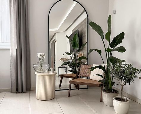 Arch Mirror Decor, Oversized Floor Mirror, Oversized Wall Mirrors, Japandi Interior, Foyer Decor, Apartment Decor Inspiration, Living Room Mirrors, Standing Mirror, Formal Living Rooms