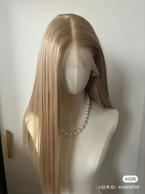 Pale Skin Light Hair, Blonde Wig Aesthetic, Asian Blonde Bob, Straw Blonde Hair, Wenlcv Hair, Korean Blonde Hair, Blonde Hair Winter, Blonde Hair Kpop, Dark Blonde Wig