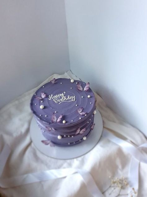 #Birthdaycakedesign#Cake designideas#Cakeideas Pastel Purple Cake, Purple Theme Cake, Purple Cake Designs Birthday, Purple Bday Cake, Birthday Cake Purple, Purple Birthday Cake, 14th Birthday Cakes, Purple Cakes Birthday, Decorate A Cake