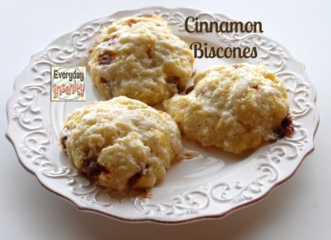 Biscone Recipe, Back In The Day Bakery, Biscuit Rolls, What's For Breakfast, Brownie Recipe, Breakfast Items, Bakery Recipes, Bakery Cafe, Fall Baking