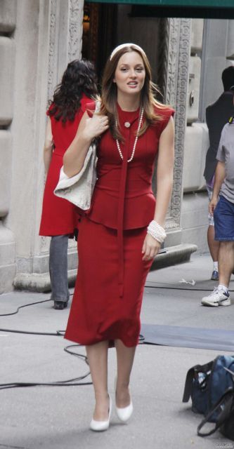 Blaire Woldorf Outfit, Gossip Girl Style, Mode Gossip Girl, Estilo Blair Waldorf, Blair Waldorf Outfits, Outfits Paris, Blair Waldorf Style, At Work, Chuck And Blair