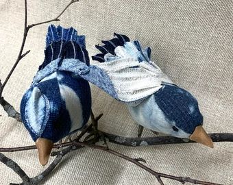 Bird Nest Craft, Fabric Bird, Handmade Mittens, Ann Wood, Sewing Stuffed Animals, Robin Bird, Bird Crafts, Textile Fiber Art, Fabric Birds