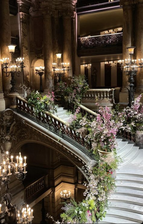 Wedding Venue Elegant Luxury, Insane Wedding Venues, Wedding Venue With Stairs, Flower Wedding Venues, Wedding Venue Bloxburg, Vintage Wedding Venue Aesthetic, Ostentatious Aesthetic, Wedding Venue Entrance Decor, Loveshackfancy Bedroom