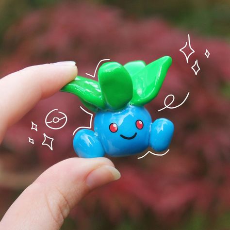 This tiny Oddish is an old make but I never shared him before, so, tadaa ✨ #oddish #pokemon #polymerclay #polymerclayartist #craft #clayart Pokemon Air Dry Clay, Clay Bulbasaur, Pokemon Clay Figures, Pokemon Clay Art, Oddish Pokemon, Polymer Clay Pokemon, Air Clay Projects, Pokemon Clay, Clay Pokemon