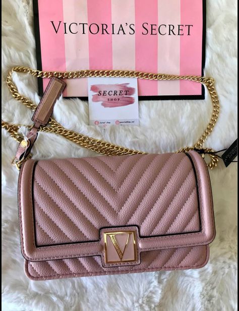 Victoria Secret Bags Handbags, Victoria's Secret Aesthetic, Goofy Pictures, Girly Bags, Pink Girly Things, Victoria Secrets, Victoria Secret Bags, Pretty Bags, Just Girly Things