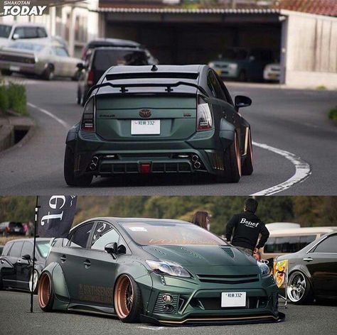 Prius Modified, Toyota Prius Custom, Prius Custom, Unsettling Images, Toyota Hybrid, Toyota Prius 2015, Chevrolet Volt, Hatchbacks, Car Designs