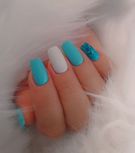 Teal And White Nail Ideas, Short Turquoise Nails, Teen Nails, Skull Nails, Turquoise Nails, Casual Nails, Crazy Nails, Acrylic Nails Coffin Short, Colorful Nail Designs