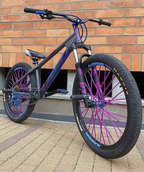 Bmx Colores Ideas, Purple Bike, Bike Swag, Cool Dirt Bikes, Stunt Bike, Bicycle Mountain Bike, Kids Ride On Toys, Cyclocross Bike, Pretty Bike