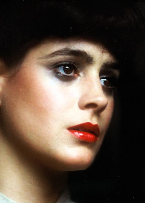 Sean Young Actress, Blade Runner Mary Sean Young was born on November 20, 1959 in Louisville, Kentucky. She is the daughter of Donald Young, a television news producer and journalist, and Lee Guthrie, a screenwriter, public relations executive and journalist. She attended Cleveland Heights High School, and then transferred to and graduated from Interlochen Arts Academy... Sean Young Blade Runner, Sean Young, Rutger Hauer, Daryl Hannah, Modern Screens, Fritz Lang, Septième Art, Blade Runner 2049, Fiction Movies