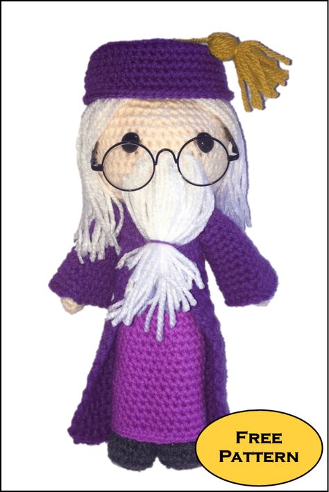 Free Dumbledore Amigurumi Pattern (Crochet) - Daisy and Storm Hogwarts Crafts, Amigurumi People, Daisy And Storm, Professor Dumbledore, Harry Potter Free, Harry Potter Crochet, Crochet Keychain Pattern, Easy Crochet Projects, Crochet Daisy