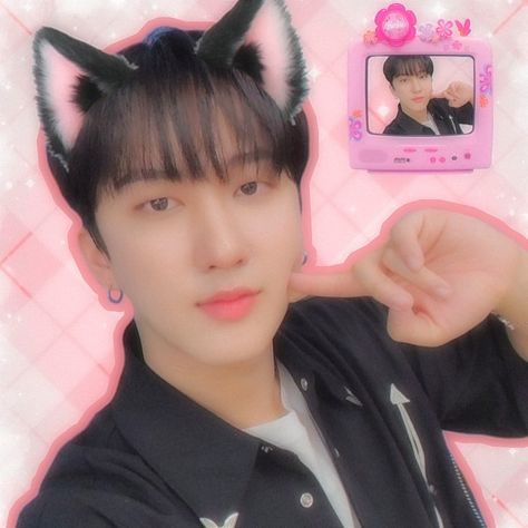 #changbin #seochangbin #cute #aesthetic #icon #straykidsicons #straykids Changbin Dwaekki, Cute Aesthetic, Aesthetic Icon, My Melody, Stray Kids, Quick Saves, Kawaii