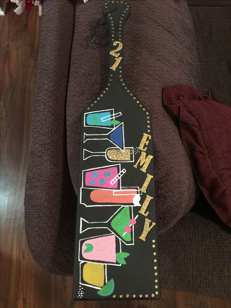 Big's 21 paddle #thetaphi #biglittle #21 #greek 21 Paddle, 21st Birthday Paddle, Paddle Sorority Big, Big Little Paddles, Greek Paddles, 21st Bday Ideas, Shot Book, Theta Phi Alpha, Sorority Paddles