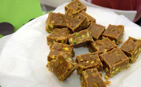 Vegan Chickpea, Fudge Recipe, Plant Based Lifestyle, Chickpea Flour, Recipe Notes, Vegan Dessert Recipes, Fudge Recipes, Foodie Recipes, Coconut Sugar