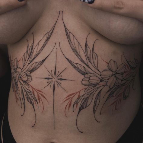 Small Memorable Tattoos, Fine Line Stomach Tattoo, Stomach Tattoos Women Plus Size, Symmetric Tattoo, Symetric Tattoo Ideas, Plus Size Stomach Tattoo, Symmetrical Stomach Tattoo, Symmetrical Hip Tattoos, Symmetrical Tattoos