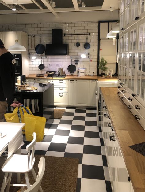 Checkboard Floor Kitchen, Small Kitchen Black And White, Black And White Kitchen Floor, Checkered Kitchen Floor, Checkered Floor Kitchen, White Kitchen Floor, White Kitchen Tiles, 2023 Ideas, Tile Flooring