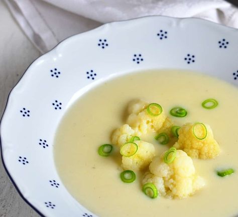 Czech Cauliflower Soup – Květáková polévka - Cook Like Czechs Strawberry Soup, Sauerkraut Soup, Homemade Egg Noodles, Soup With Ground Beef, Cauliflower Soup Recipes, Garlic Soup, Beef Noodle Soup, Dumplings For Soup, Lentil Soup Recipes