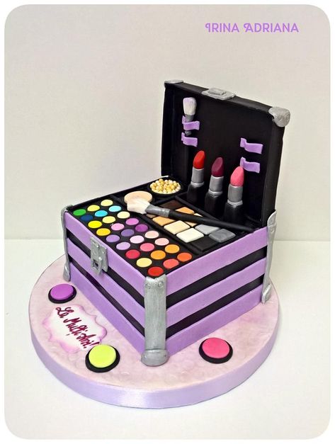 Makeup box - cake by Irina-Adriana - CakesDecor Makeup Cakes Ideas, Birthday Cake Makeup Theme, Makeup Cakes Birthday, Makeup Cake Ideas Birthdays, Makeup Cake Ideas, Makeup Cake Design, 10th Birthday Cakes For Girls, Birthday Cake Makeup, Makeup Theme Cake