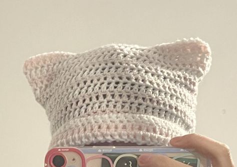 White Cat Beanie Crochet, White Cat Beanie, White Crochet Beanie, Crochet Cat Beanie, Crochet Beanie Pattern Free, Cap Crochet, Crochet Cat Hat, Beanie Crochet Pattern, Winter Crochet