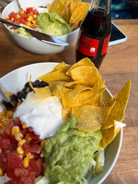 Burrito Bowl Aesthetic, Burrito Aesthetic, Bowl Aesthetic, Burrito Bowl, Burritos, Aesthetic Food, Meal Plan, Guacamole, Health Food