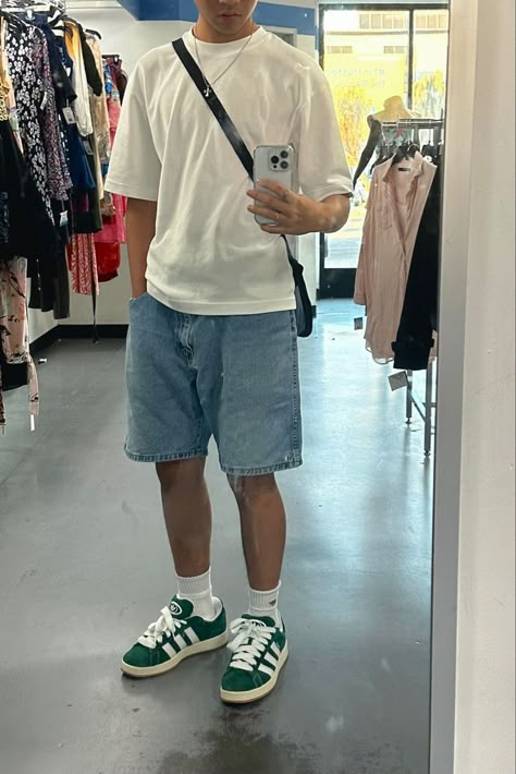 Man Outfit Ideas Summer, Summer Fit Men Aesthetic, Summer Aesthetic Men Outfits, Clean Mens Fashion, Jorts Outfit Idea Men Aesthetic, Jorts Outfit Men’s, Chill Fits For Men, Mens Summer Outfits Aesthetic, Summer Drip Outfits