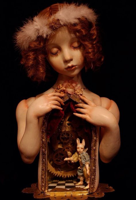 Mari Shimizu Fantasy Doll, Tokyo Otaku Mode, Creepy Dolls, Pop Surrealism, Doll Parts, Japanese Artists, Ooak Dolls, Ball Jointed Dolls, Porcelain Dolls