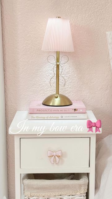 Coquette Nightstand, Bow Room Decor, Coquette Lamp, Vintage Coquette Room, Swiftie Room, Aesthetic Room Makeover, Aesthetic 2025, Dream Bedroom Ideas, Dresser Lamps