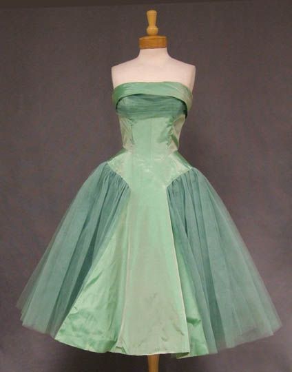 Vintage Formal Wear, 1950s Prom, 1950s Prom Dress, Fashion 1950, Marlene Hose, Fashion 50s, Layered Tulle Skirt, Vintage Prom, Fashion 1950s