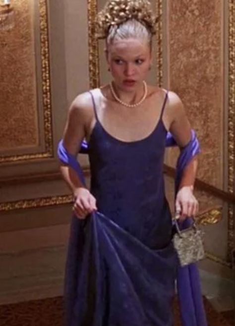 Kat Stratford Prom, Purple Dress Aesthetic, 2000s Dresses, 2000s Prom Dress, 2000s Prom, Kat Stratford, 90s Prom Dress, 90s Prom, Prom Dress Inspo