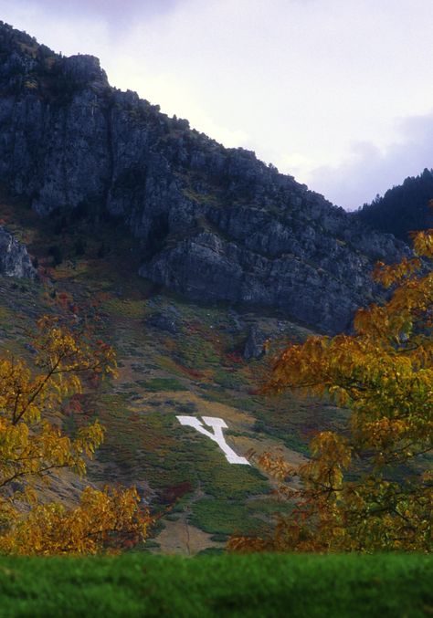 Hiking Y Mountain - BYU Byu Football Wallpaper, Byu College Aesthetic, College Widget, Byu Aesthetic, Byu Campus, Mission Pictures, Sundance Resort, Byu Idaho, Twisted Ankle