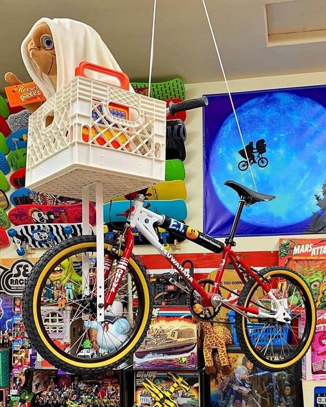 Bmx Mountain Bike, Bike Freestyle, Vintage Bmx Bikes, Bmx Racing, Velo Vintage, Bike Safety, Bmx Bicycle, Concept Motorcycles, Bmx Freestyle