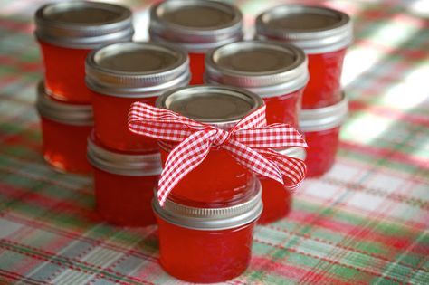 Christmas Candy Apple Jelly Apple Scraps Jelly, Apple Scrap Jelly Recipe, Candy Apple Jelly, Red Hot Cinnamon Candy Jelly, Red Hot Candy Apple Jelly, Diy Jelly, Christmas Jam, Apple Jelly, Xmas Treats