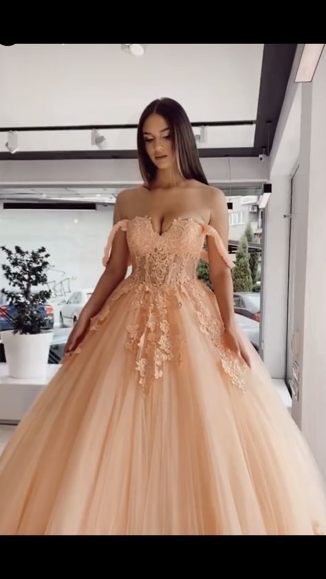 Moana Prom Dress, Light Orange Quinceanera Dresses, Quincenera Dresses Peach, Peach Colored Quinceanera Dresses, Peach Ball Gown, Orange Quince Dresses, Peach Puffy Prom Dress, Quinceanera Dresses Peach, Citrine Quince Dress