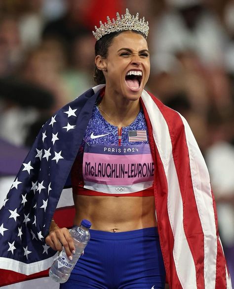 If “F” the big three, it’s just big me”, was a person it’d be, Sydney McLaughlin-Levrone. Sydney said her only competition were the hurdles, in a race where she lead around the corner and smoked everyone else down the homestretch to beat teammate Anna Cockrell by 1.50 seconds and rival Femke Bol of the Netherlands. The 25-year-old American has now lowered the world record six times. 📸 Getty images #olympics #sydneymclaughlinlevrone #inclubmagazine #fyp #foryoupage #2024olympics #pariso... Sydney Mclaughlin, The Big Three, Club Magazine, Big Three, Who Runs The World, World Record, Second Baby, Team Usa, World Records