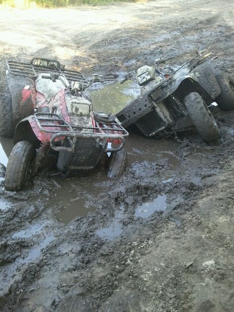 Muddin Mud Bogging, Mud Bog, Offroad Jeep, Baddie Tips, Vehicle Design, Offroad Vehicles, Rocky, Monster Trucks, Jeep