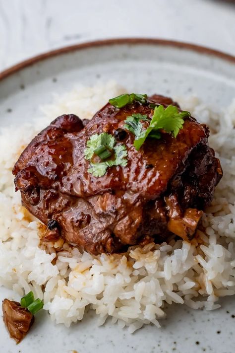 Chicken Adobo (Adobong Manok) - Cooking Therapy Modern Plating, Phillipino Food, Filipino Adobo, Cooking Therapy, Blogger Ideas, Noodle Soups, Chicken Adobo, Soup Stew Recipes, Lunch And Dinner Recipes