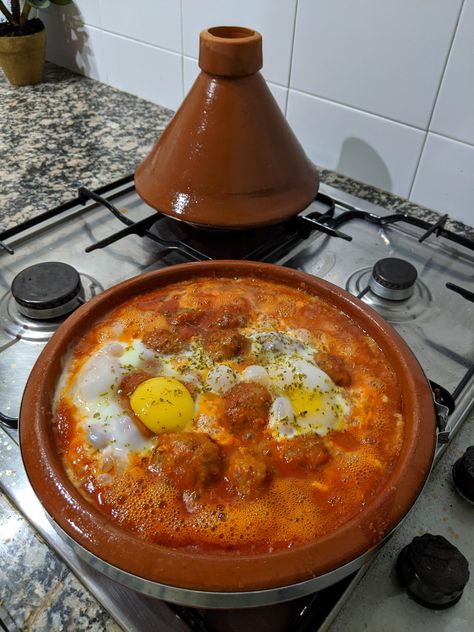 [Homemade] Meatball tagine #food #foods Moroccan Meals, Meatball Tagine, Moroccan Foods, Moroccan Dinner, Delicious Food Image, Morocco Food, Algerian Food, Moroccan Dishes, Algerian Recipes