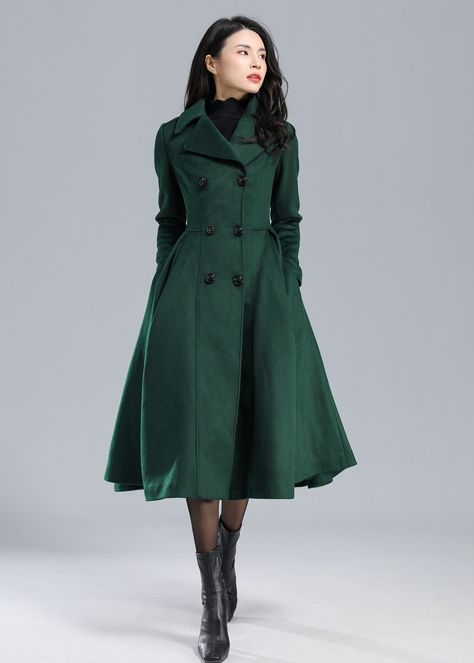 Frock Coats For Women, Green Wool Coat Women, Coat Collar Frock Design, 1940s Winter Coat, Frock Coat Women Outfit, Princess Coat Outfit, Green Trench Coat Outfit, Dark Green Winter Coat, Trenchcoat Style