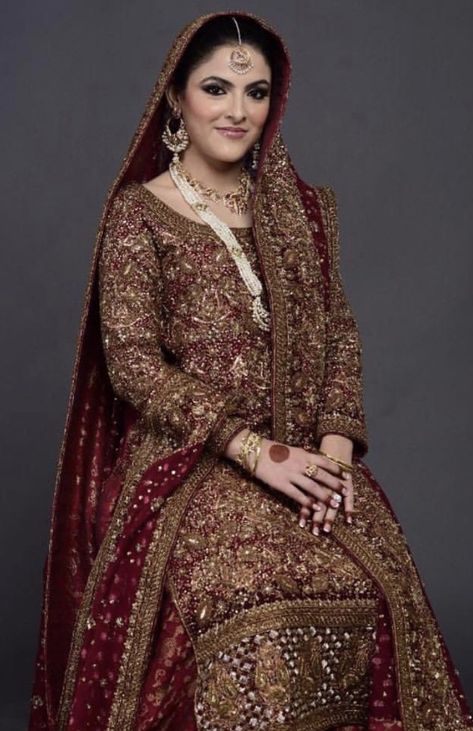 Barat bride wearing abida dada Garara Sharara, Pakistani Traditional, Pakistani Dress, Indian Suits, Pakistani Dress Design, Pakistani Designers, Traditional Wear, Bride Wear, Bridal Inspiration