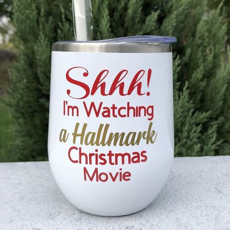 Wine Glass Christmas, Watching Christmas Movies, Movies Christmas, Wine Glass Sayings, Movie Christmas, Christmas Wine Glasses, Wine Christmas, Tumbler Christmas, Hallmark Movie