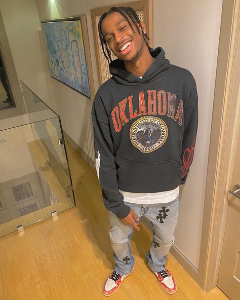 Shai Gilgeous Alexander Outfits, Mens Inspo, Shai Gilgeous Alexander, Strong Woman Tattoos, Beautiful Women Quotes, Fly Fits, Handsome Men Quotes, Men Quotes Funny, Beautiful Tattoos For Women