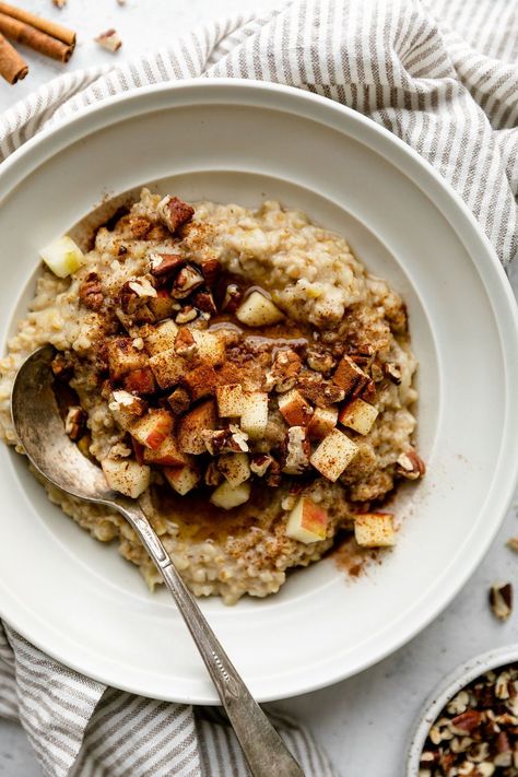 Classic oatmeal gets a makeover with this Instant Pot Apple-Cinnamon Oatmeal recipe featuring steel cut oats, apple chunks, and warm cinnamon. Topped with toasted pecans, a drizzle of maple syrup, or a dash of cinnamon, this Instant Pot Oatmeal is an easy breakfast that’s family-friendly and will warm you up from the inside out. Instant Pot Apple Cinnamon Oatmeal, Breakfast Ideas Without Eggs, Dietitian Recipes, Egg Free Breakfast, Apples And Cinnamon, Apple Cinnamon Oatmeal, Cinnamon Oatmeal, Breakfast Choices, Oatmeal Recipe