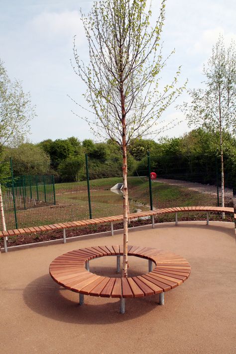 Circular Bench, Bench Around Trees, Park Bench Design, Slatted Bench, Tree Seat, Roof Garden Design, Tree Bench, Contemporary Garden Design, Sunken Garden