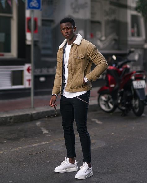 | Ain’t no cozier jacket than @cottonon_africa Sherpa Rodeo jacket 😎| #mycottonon ________________________________________________________… Sherpa Outfit Men, Sherpa Jacket Outfit Men, Sherpa Outfit, Sherpa Jacket Outfit, Jacket Outfit Men, Jacket Sherpa, Cozy Jacket, Fall Outfits Men, Mens Fashion Streetwear