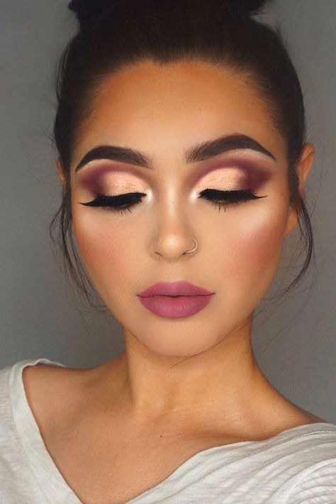 Best Fall Makeup Looks and Trends for 2017 ★ See more: http://glaminati.com/fall-makeup-looks/ Makeup Cantik, Make Up Designs, Party Make-up, Wedding Makeup Tips, Charles James, Make Up Inspiration, Fall Makeup Looks, Makijaż Smokey Eye, Winged Liner