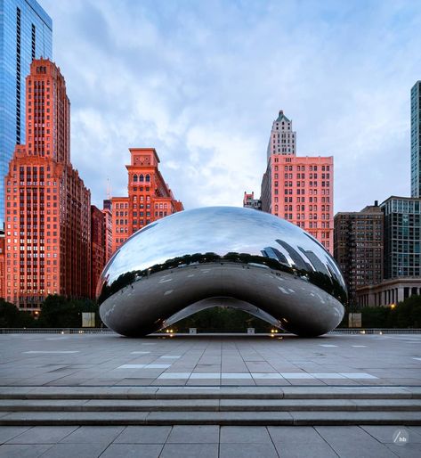 Cloud Gate at Millennium Park • Anish Kapoor • Chicago, Illinois.  #architecture #architecturephotography #sculpture #art #publicart… Anish Kapoor, Millennium Park, The Cloud, Cloud Gate, Chicago Illinois, Public Art, Architecture Photography, Art Class, Sculpture Art