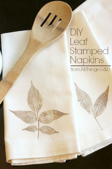 DIY Leaf Stamped Napkins - All Things G&D Diy Leaf, Bat Craft, Paper Bat, Diy Leaves, Cloth Napkin, Fun Craft, Wooden Spoon, Fall Diy, Fall Holidays