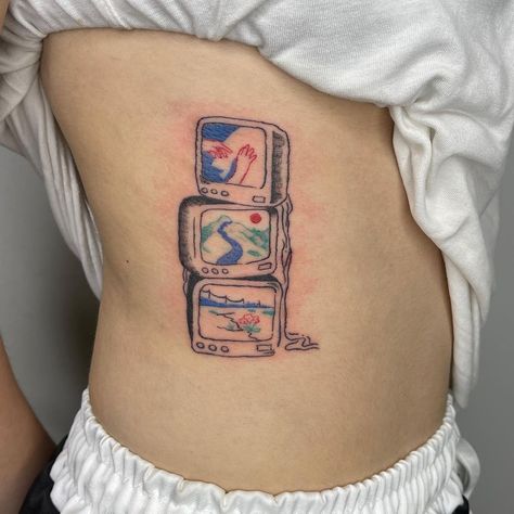 ✨ 𝑮𝑨𝑩𝑹𝑰𝑬𝑳𝑳𝑬 𝑾𝑰𝑫𝑱𝑨𝑱𝑨 黄上恩✨ on Instagram: “Paik Nam June vibes 📺📺📺 banger for Isa’s FIRST tattoo ever, in such a spot and she didnt even flinch?!!! 👋🏼🌄🌸 . . . . . . . . . #tattoo…” Florence Machine Tattoo, Moonrise Kingdom Tattoo Ideas, Wes Anderson Tattoo Grand Budapest Hotel, Wes Anderson Tattoo, Ellie’s Moth Tattoo, June Vibes, Dope Tattoos, First Tattoo, Pretty Tattoos