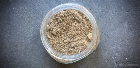 DIY Homemade Chia Powder / Chia Flour / Ground Chia Seeds - all you need are chia seeds! Chia Seeds Plant, Chia Seed Plant, Chai Seed, Ground Chia, Ground Chia Seeds, Oil Free Vegan Recipes, Chia Recipe, Plant Based Recipes Easy, Oil Free Vegan